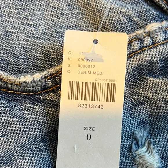 NWT Anthropologie Pilcro Blue Denim Mini Skirt Distressed Raw Hem Pockets Size 0 - Picture 6 of 6